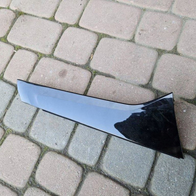 Osłona klapy tylnej prawa obudowa Opel Mokka B 2 9834116580