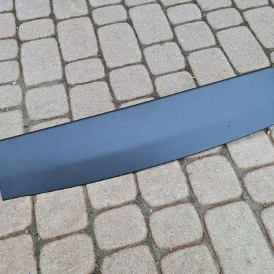 Obudowa tylnej klapy tapicerka Opel Mokka B 2 9835351380