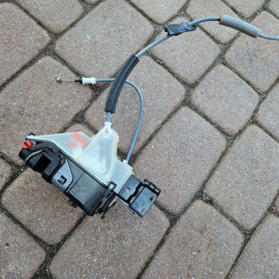 Zamek drzwi tył lewy tylny EUROPA Opel Mokka B 2 PSA444535