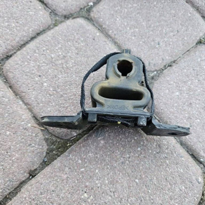 Wieszak wydechu uchwyt mocowanie Opel Mokka B 2 6P227