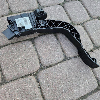 Pedał gazu potencjometr Corsa F Opel Mokka B 2 9837891880