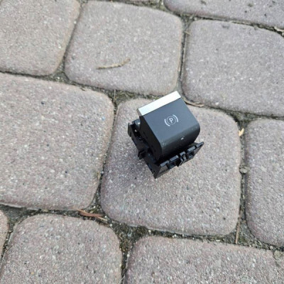 Przełącznik włącznik hamulca ręcznego Opel Mokka B 2 9813146377