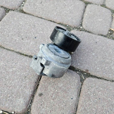 Rolka napinacza 1.2i 1.2THP paska Opel Mokka B 2 9841989080