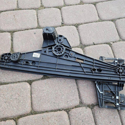 Podnośnik drzwi prawy tył mechanizm szyby Opel Mokka B 2 9843773980