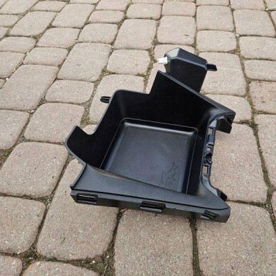 Schowek deski tunelu półka konsoli Opel Mokka B 2 9832180580