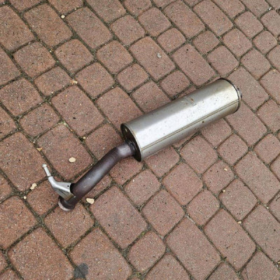 Wydech puszka tłumik środkowa 1.2i Opel Mokka B 2024 PSA44550