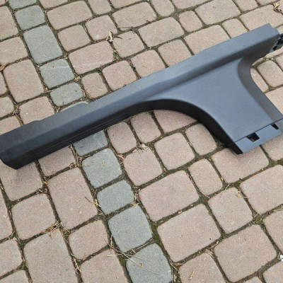 Obudowa osłona progu lewa progowa plastik Opel Mokka B 2024 98310385ZD