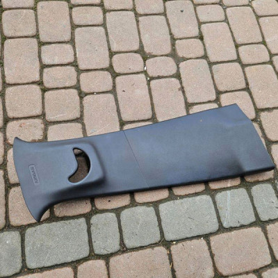 Obudowa osłona prawa słupka Opel Mokka B 2024 9834916380