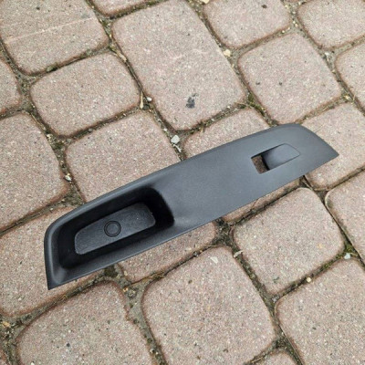 Obudowa osłona boczka prawy przód dekor Opel Mokka B 2 9835153880