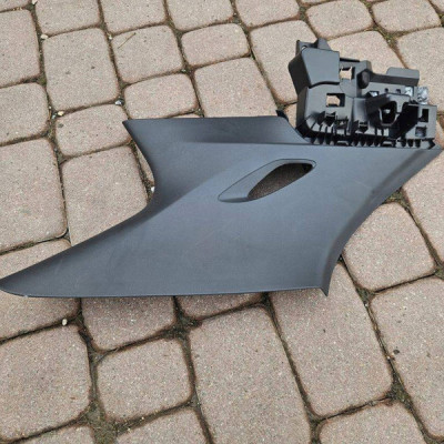 Obudowa osłona słupka lewa bagażnika Opel Mokka B 2 9834920280