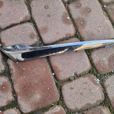 Chrom grilla przedniego prawy atrapy Opel Combo E 9817065277