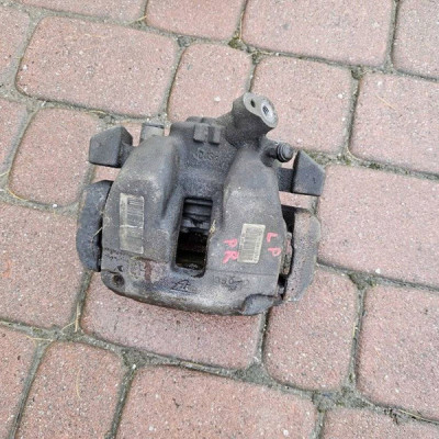 Zacisk przedni lewy PROACE CITY Berlingo Combo E Rifter 9830798880