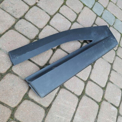 Listwa drzwi tylnych lewa USZKODZONA Opel Mokka B 2 II 9841010680