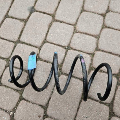 Sprężyna przednia przód amortyzatora 1.2THP Opel Mokka B 2 II