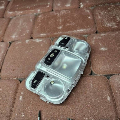 Lampka kabiny podsufitki Opel MOKKA B 2 II 96781445ZD