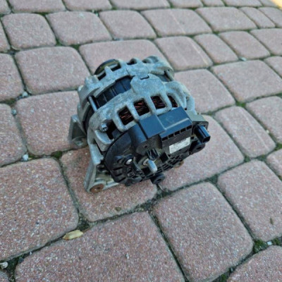 Alternator 0.9TCE Captur Renault Clio IV 231006007R F000BL04C4