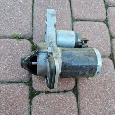 Rozrusznik 0.9TCE 1.2TCE Dacia Renault Clio IV 233000779R