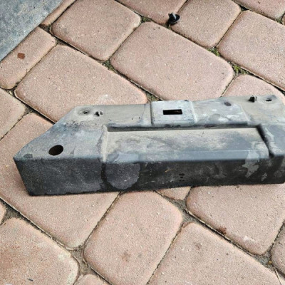 Kierownica dokładka dolna lewa Renault Clio IV 622577511R