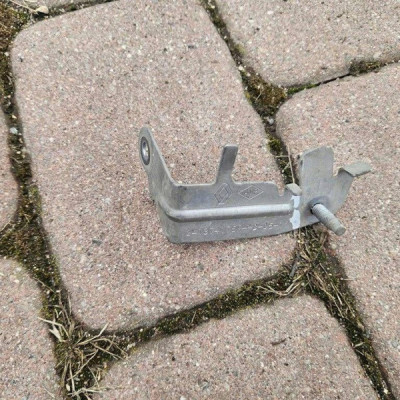 Wspornik mocowanie sanek uchwyt Renault Zoe 241374175R