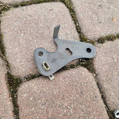 Wspornik sanek mocowanie uchwyt RENAULT ZOE 319193481R