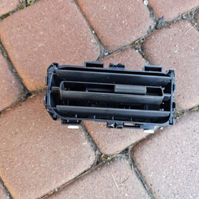 Kratka nawiewu lewa PROACE CITY Berlingo Combo E Rifter MOU023003