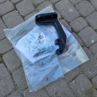 Mocowanie haka tylnego PROACE CITY Berlingo Combo E Rifter 9823873080