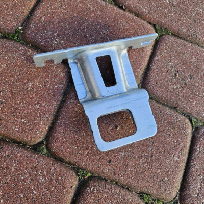 Uchwyt wspornik mocowanie blacha Opel Grandland X 194137R00