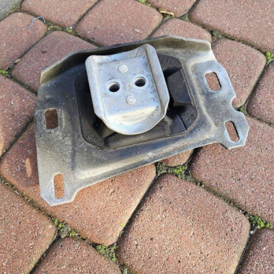 Poduszka łapa silnika 1.2THP Opel Grandland X 9813699680