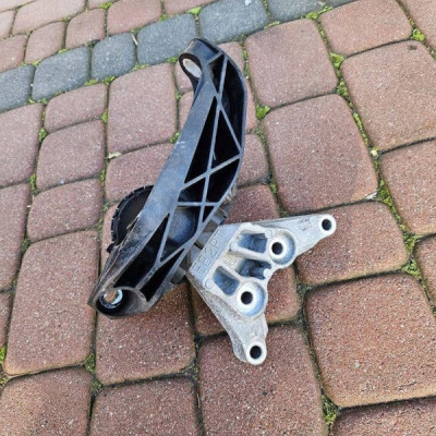 Łapa poduszka silnika 1.2THP Opel Grandland X EB2PT 091622 008956