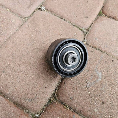 Rolka paska rozrządu 1.5HDI PROACE CITY Berlingo Combo E Rifter 9810479480