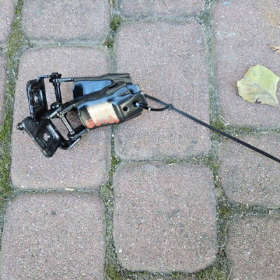 Zawiasy szyby tylnej bagażnika PROACE CITY Berlingo Combo E Rifter