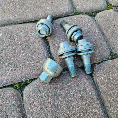 Śruby zabezpieczające koła PROACE CITY Berlingo Combo E Rifter