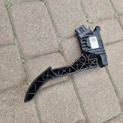 Pedał potencjometr gazu EUROPA Volkswagen Golf 7 VII 5Q1723503H