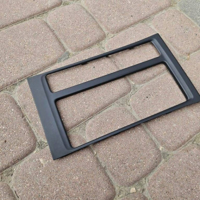 Ramka osłona tunelu środkowego Volkswagen Golf 7 VII 5G1864365A