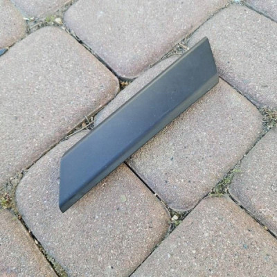 Obudowa osłona drzwi przednich dekor Volkswagen Golf 7 VII 5G0868040A