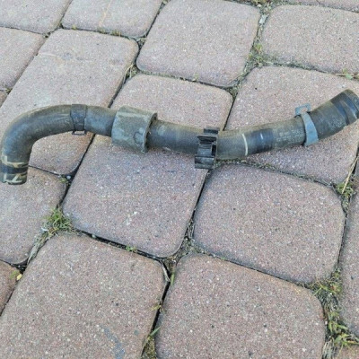 Przewód rura wąż wody 2.0TFSI TSI Volkswagen Golf 7 VII 5Q0122109J