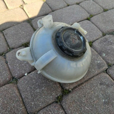 Zbiorniczek wyrównawczy płynu Volkswagen Golf 7 VII 5Q0121407G