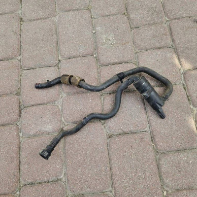 Zawór wąż przewód paliwa 2.0TFSI Volkswagen Golf 7 VII GTI 5Q0133277A