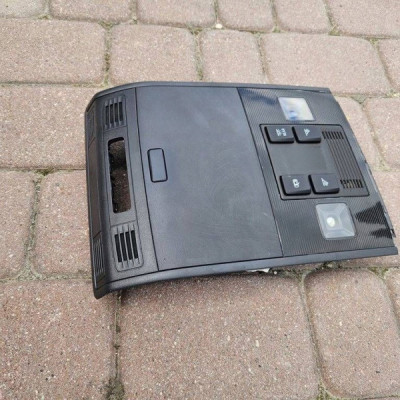 Lampka podsufitki kabiny wnętrza czarna Volkswagen Golf 7 VII 5G0868837