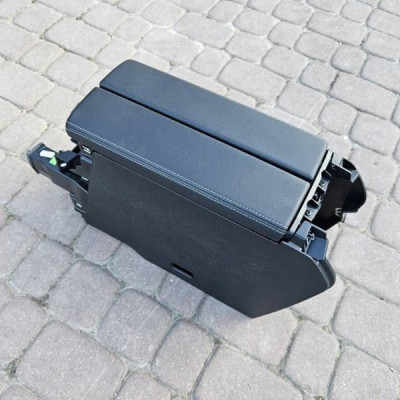 Tunel środkowy podłokietnik skóra Opel Astra L 6 VI 984137580