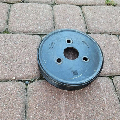Koło pasowe pompy wody paska 1.4T Opel Mokka 55565243
