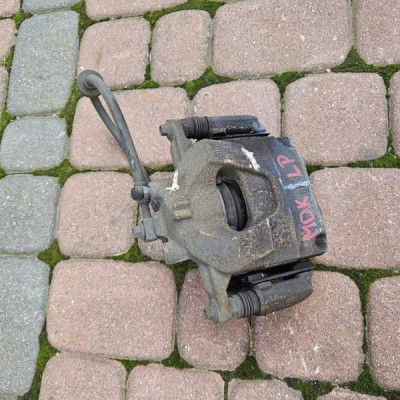 Zacisk przód przedni lewy Astra J IV Opel Mokka 13430602