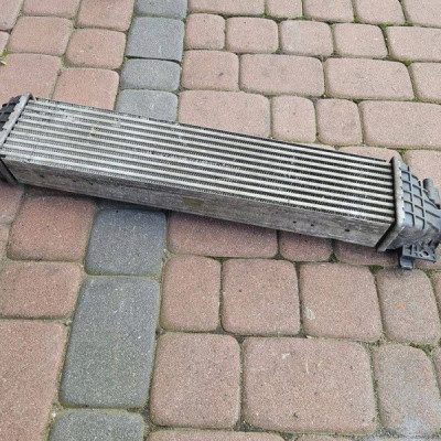Chłodnica intercoolera intercooler 1.4T 1.7CDTI Opel Mokka 95026333