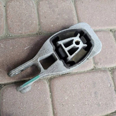 Łapa poduszka silnika mocowanie skrzyni Opel Mokka 95248684