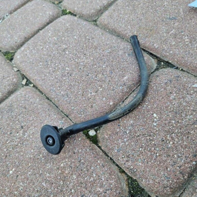 Dysza spryskiwacza klapy tylnej szyby Opel Mokka 95151129