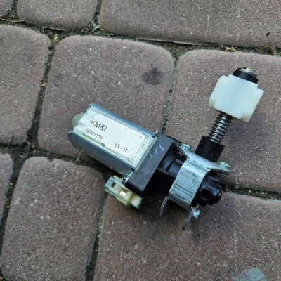 Silniczek regulacji fotela Opel Mokka 52031150