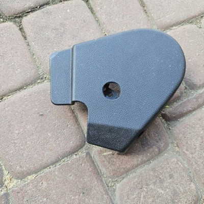 Obudowa osłona fotela plastik Opel Mokka ATZ94315