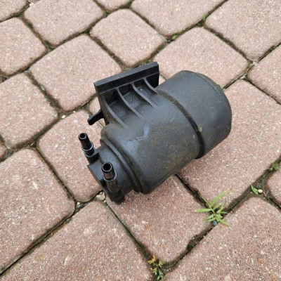 Obudowa filtra paliwa czujnik podstawa Opel Mokka 95286876