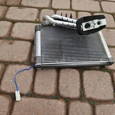 Chłodniczka klimatyzacji nagrzewnicy z czujnikiem Opel Corsa E A.311.022.00