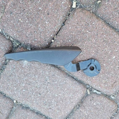 Rączka regulacji fotela kierowcy ADAM Opel Corsa E 13285141